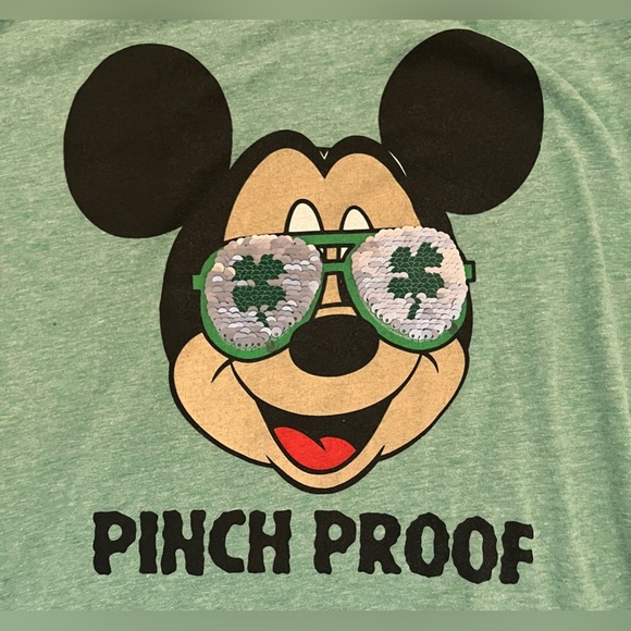 Disneys st Patrick’s day Mickey Mouse flip sequin T-shirt women xl extra… - Picture 2 of 5